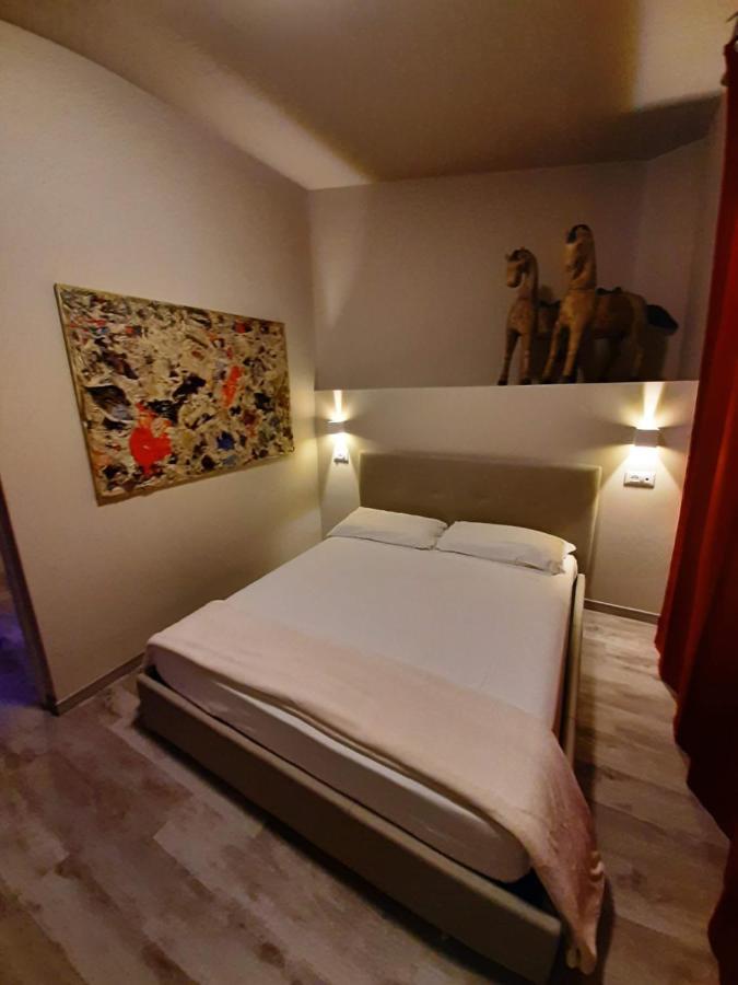 Selci  Hotel & Ristorante L'Angoletto In Selci מראה חיצוני תמונה